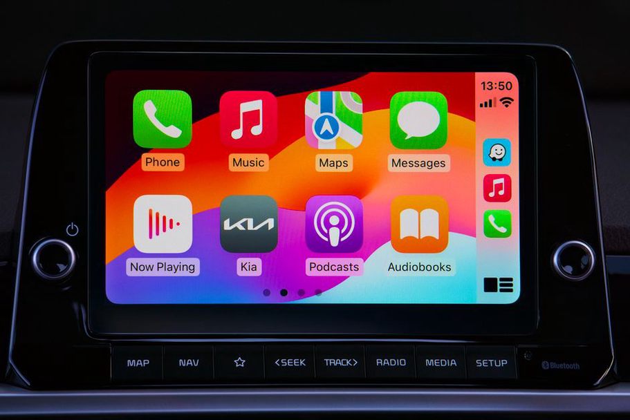 Écran d’association Bluetooth d’un GPS près d’un téléphone