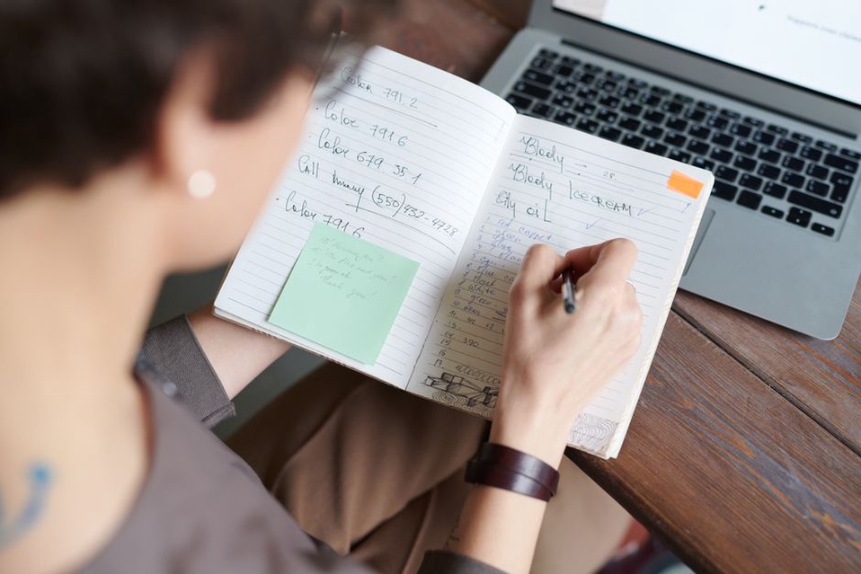 Notes comparant les réponses à un problème de GPS
